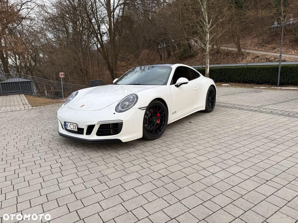 Porsche 911 Carrera 4 GTS PDK - 6