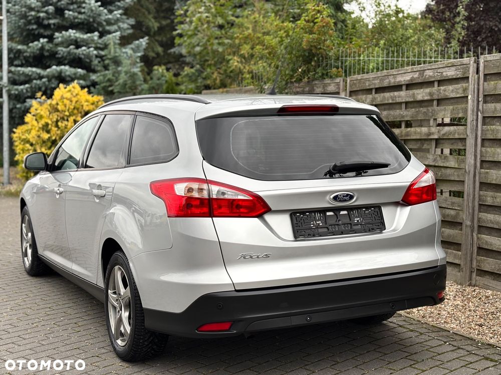 Ford Focus 1.6 Ambiente - 6