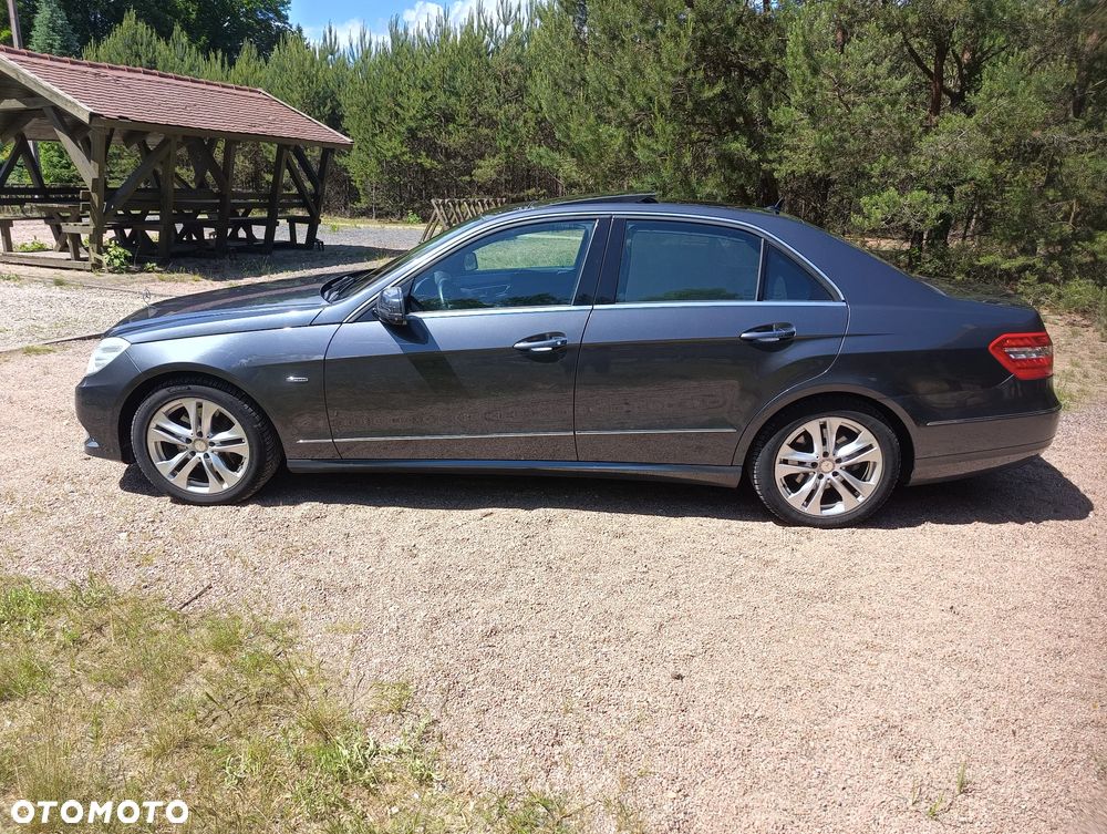 Mercedes-Benz Klasa E 350 CDI BlueEff Avantgarde - 2