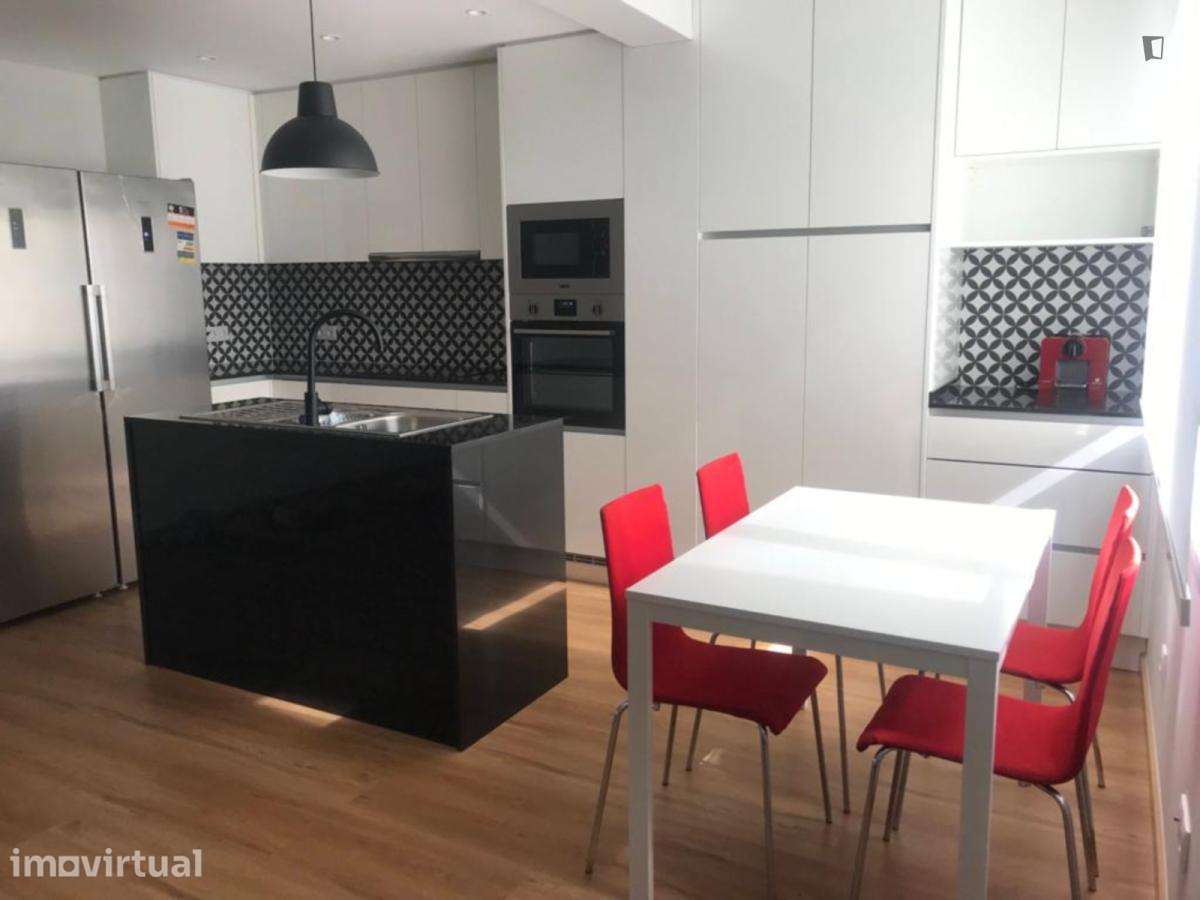 Quarto - localizado em Carcavelos Lisbon - Grande imagem: 5/9