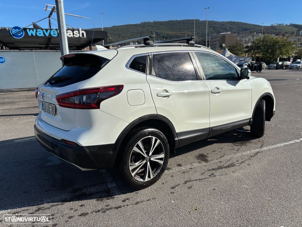 Nissan Qashqai 1.5 dCi N-Connecta Led - 2