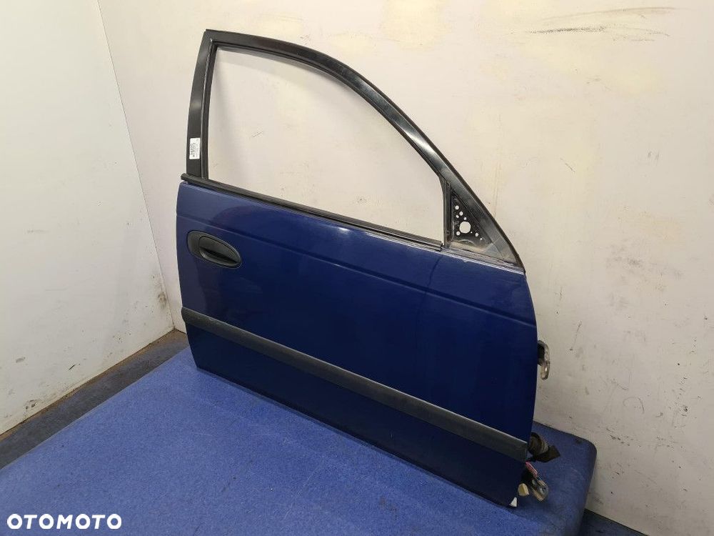 TOYOTA AVENSIS I SEDAN DRZWI PRZÓD PRAWE  8Q4 - 5