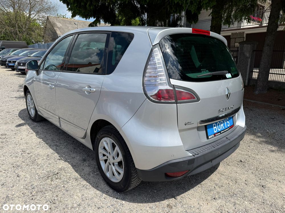 Renault Scenic ENERGY dCi 130 INITIALE PARIS - 8