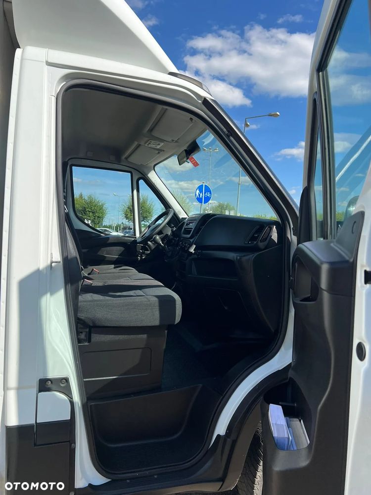 Iveco 35s14 - 17