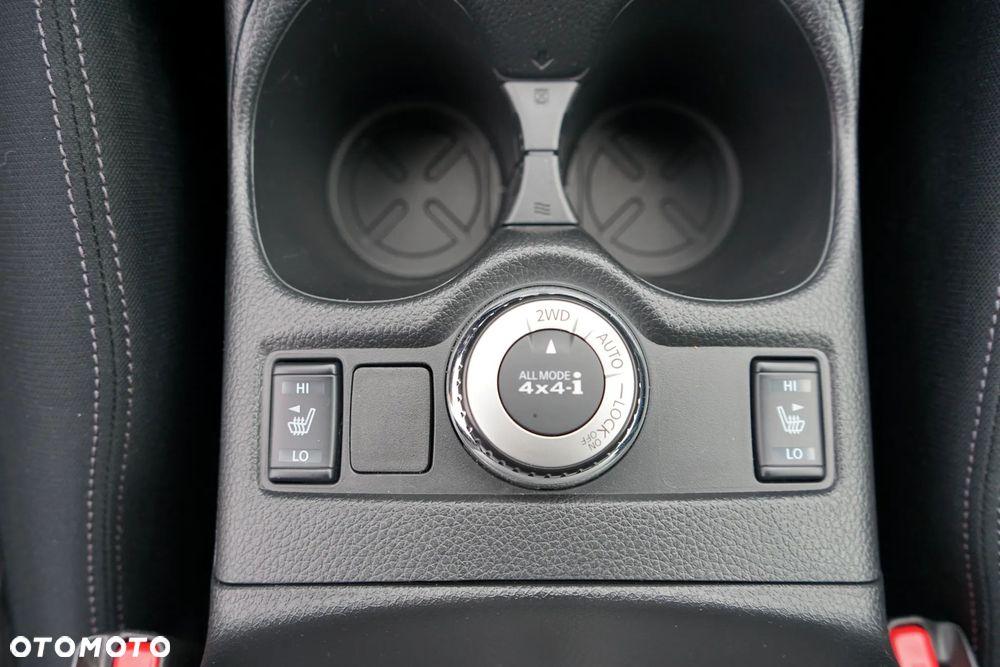 Nissan X-Trail 1.7 dCi ALL-MODE 4x4i Xtronic Acenta - 13