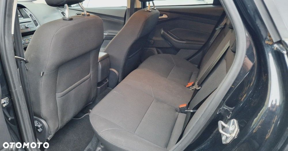 Ford Focus 1.0 EcoBoost Active - 14
