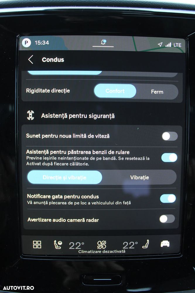 Volvo XC 40 B3 AT FWD MHEV Plus Dark - 26