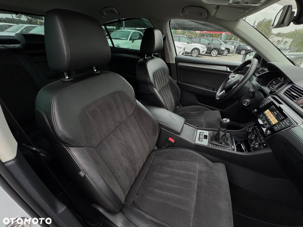 Skoda Superb 2.0 TDI Style - 27