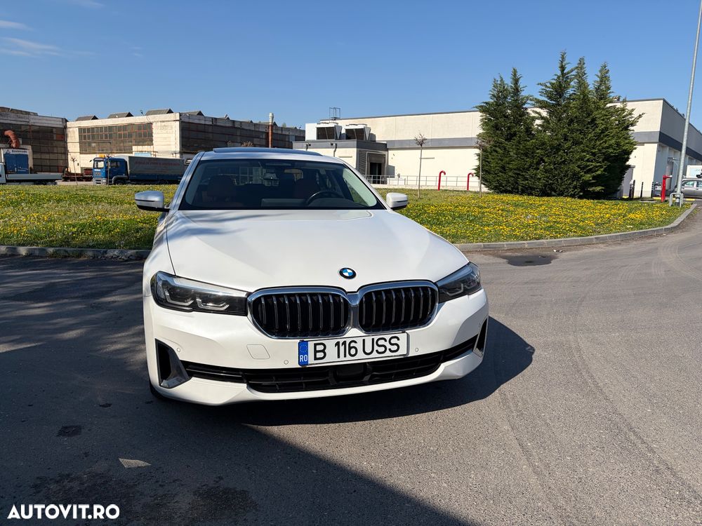 BMW Seria 5 530d xDrive AT MHEV - 11