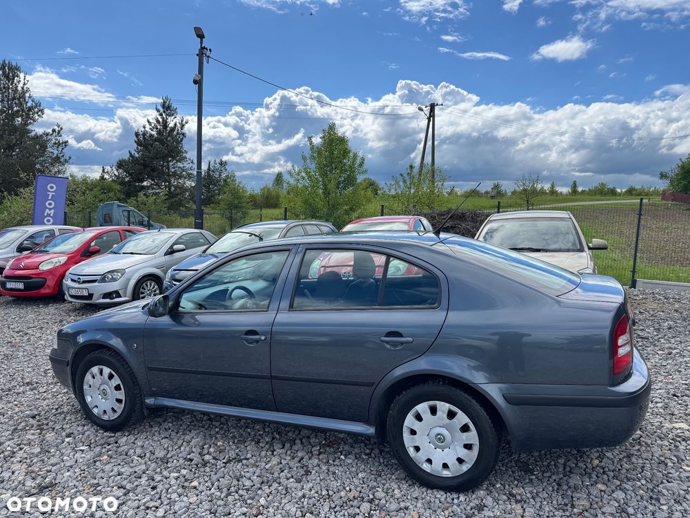 Skoda Octavia 1.6 Tour - 7