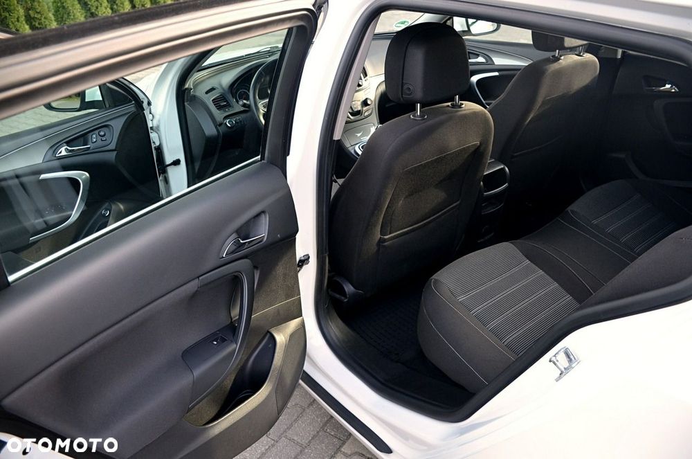 Opel Insignia - 23