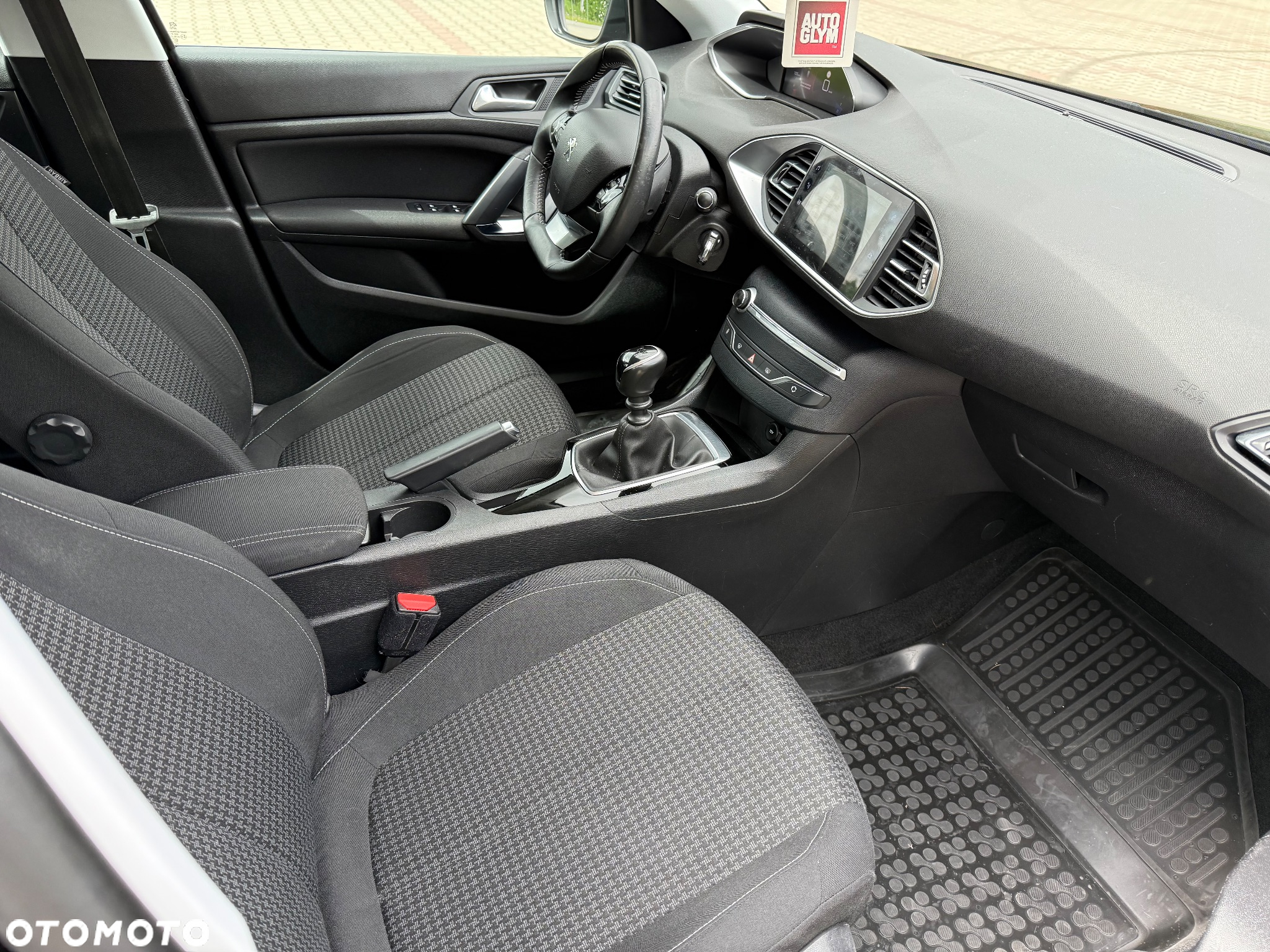 Peugeot 308 - 13