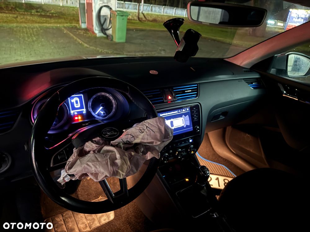 Skoda Octavia 1.5 TSI ACT Style - 6