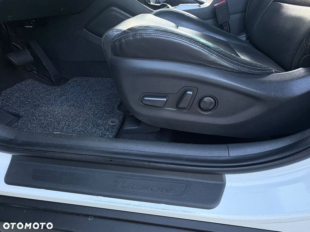 Hyundai Tucson 2.0 CRDI Style 4WD - 30