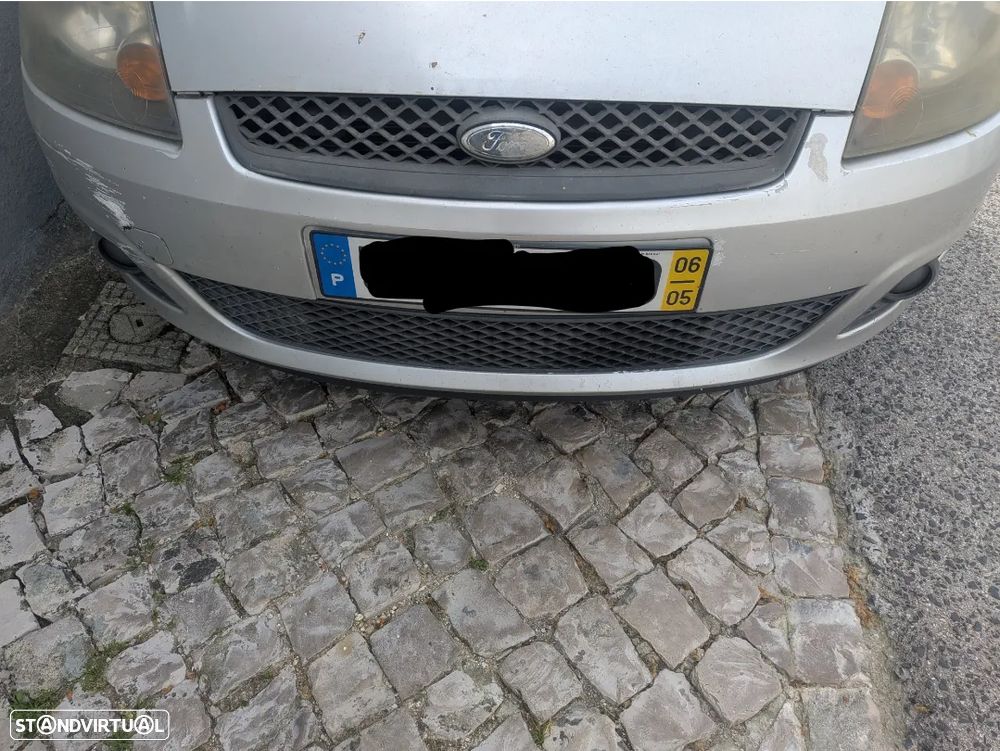 Ford Fiesta 1.4 TDCI Ambiente - 4