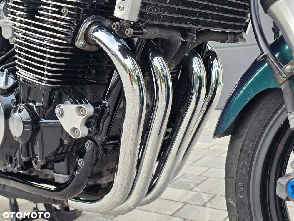 Yamaha XJR - 6