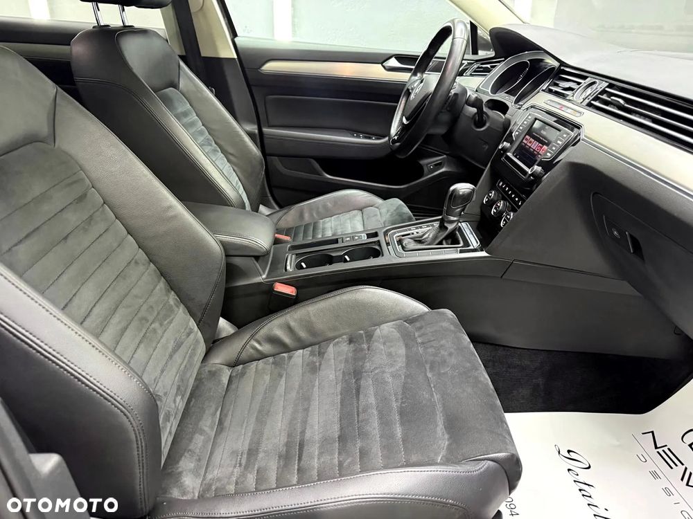 Volkswagen Passat 1.8 TSI BMT Highline DSG - 30