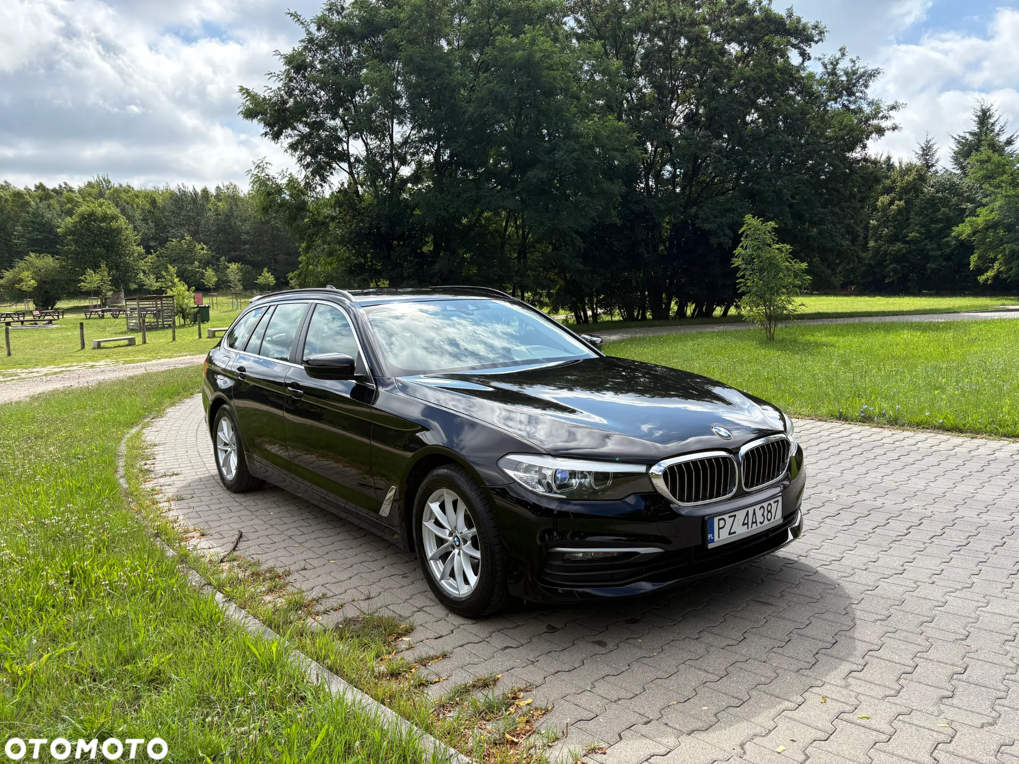 BMW Seria 5 520d Touring - 6