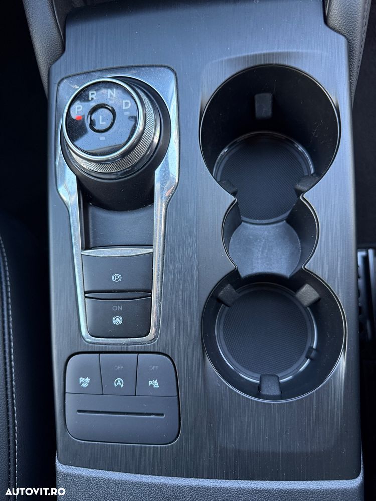 Ford Kuga 2.0 TDCi 2x4 Aut. Cool & Connect - 21