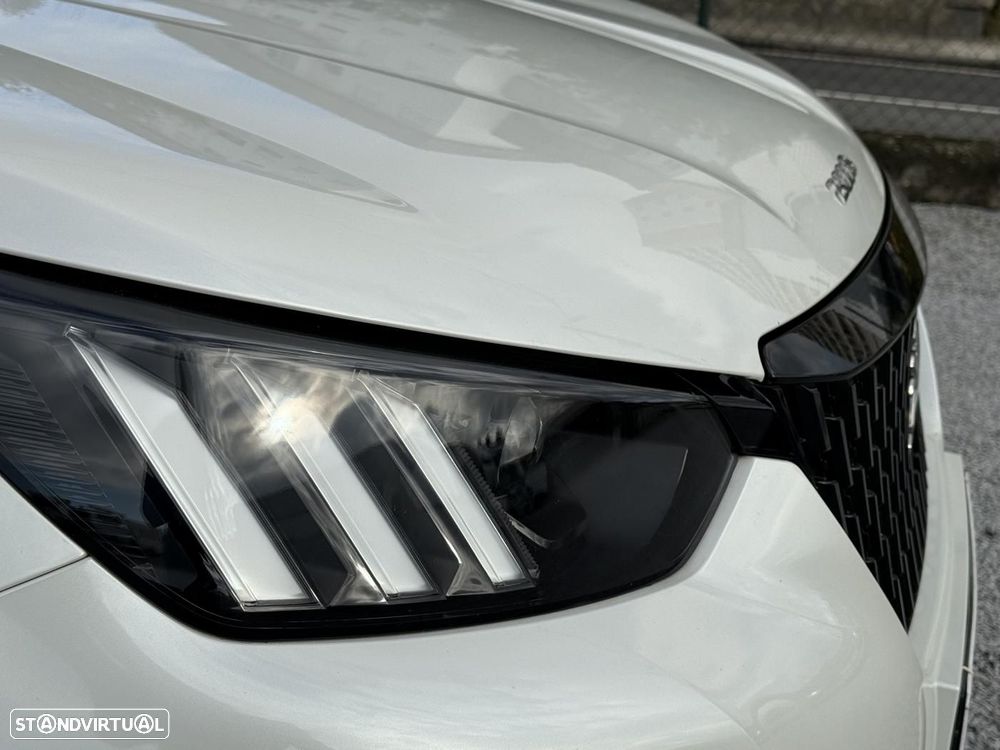 Peugeot 2008 1.2 PureTech GT Line - 8