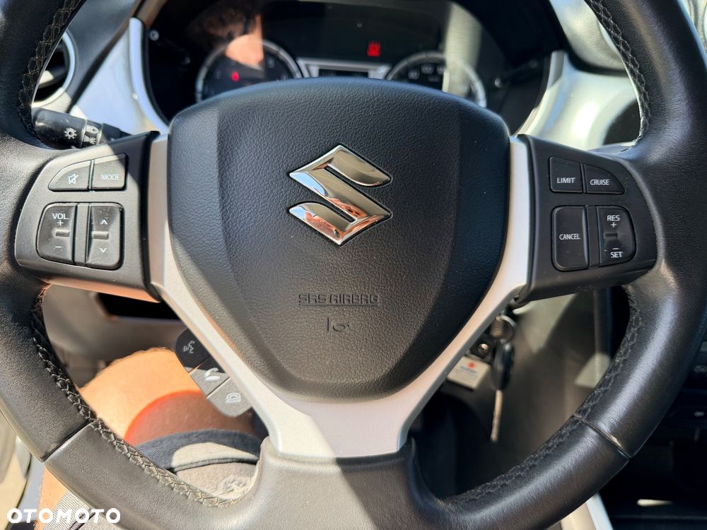 Suzuki Vitara 1.6 XLED 2WD - 17