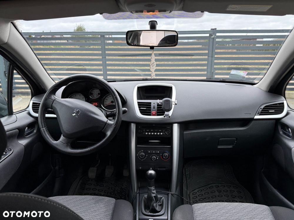 Peugeot 207 1.4 Trendy - 11