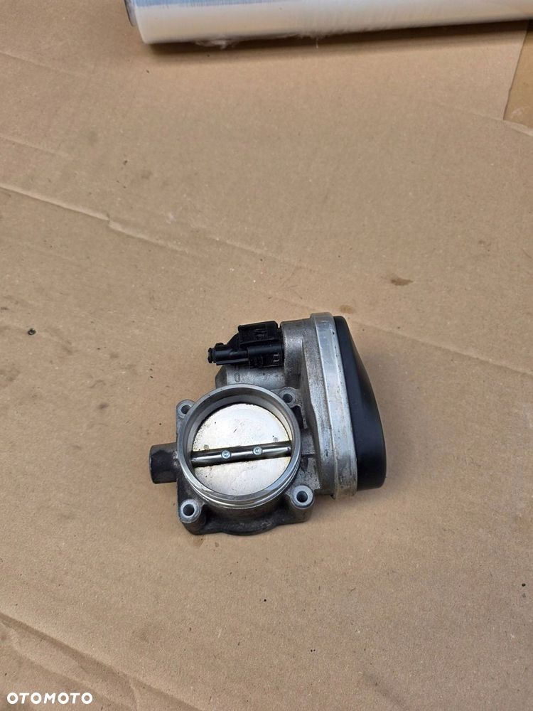 przepustnica bmw e87 e90 2.0 i 1439580 - 2