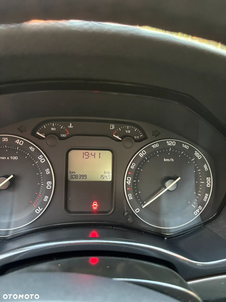 Skoda Octavia 1.6 Classic - 11