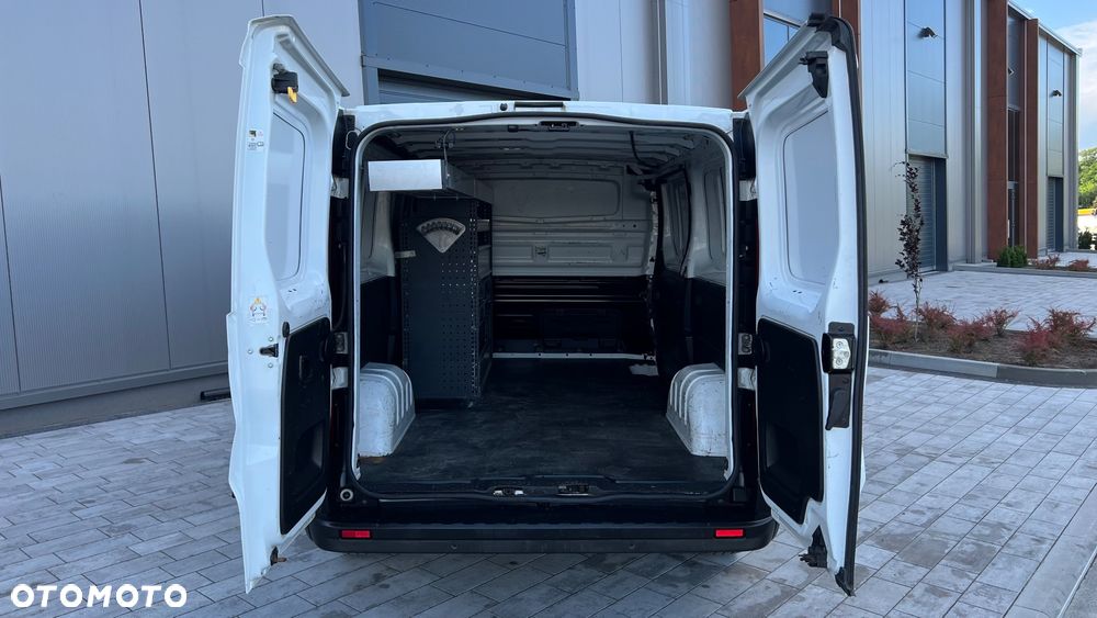 Renault Trafic - 12