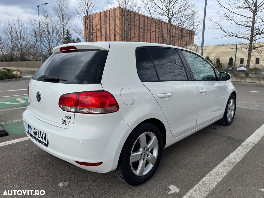 Volkswagen Golf 1.6 TDI DPF Comfortline - 9