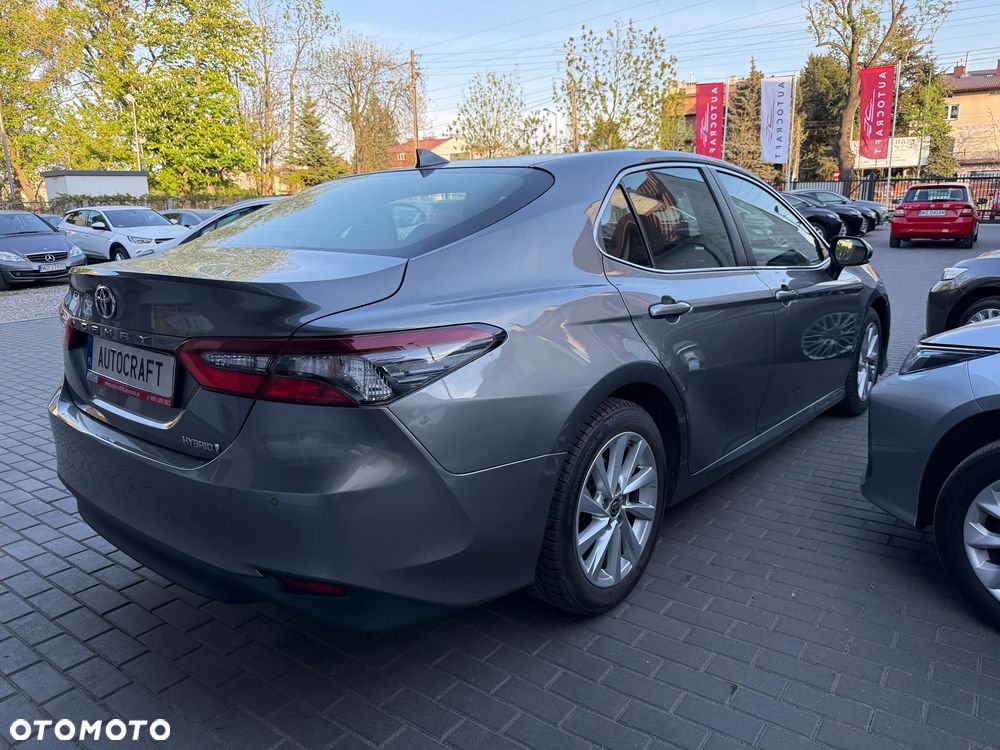 Toyota Camry 2.5 Hybrid Comfort CVT - 29