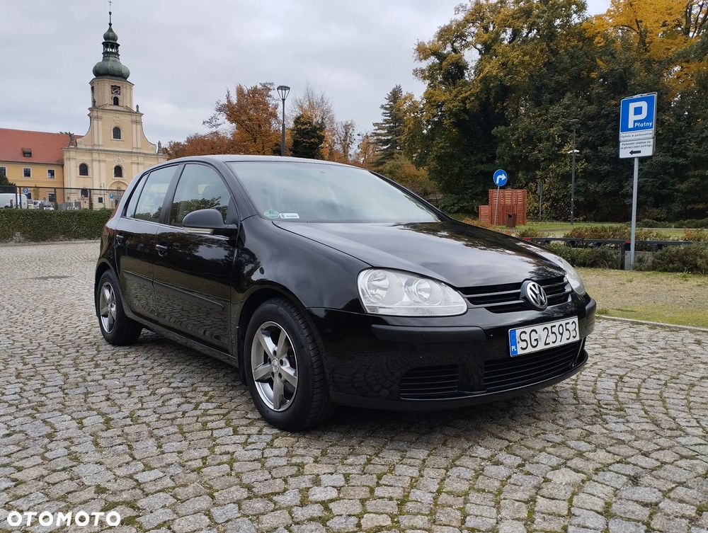 Volkswagen Golf V 1.9 TDI Comfortline - 1