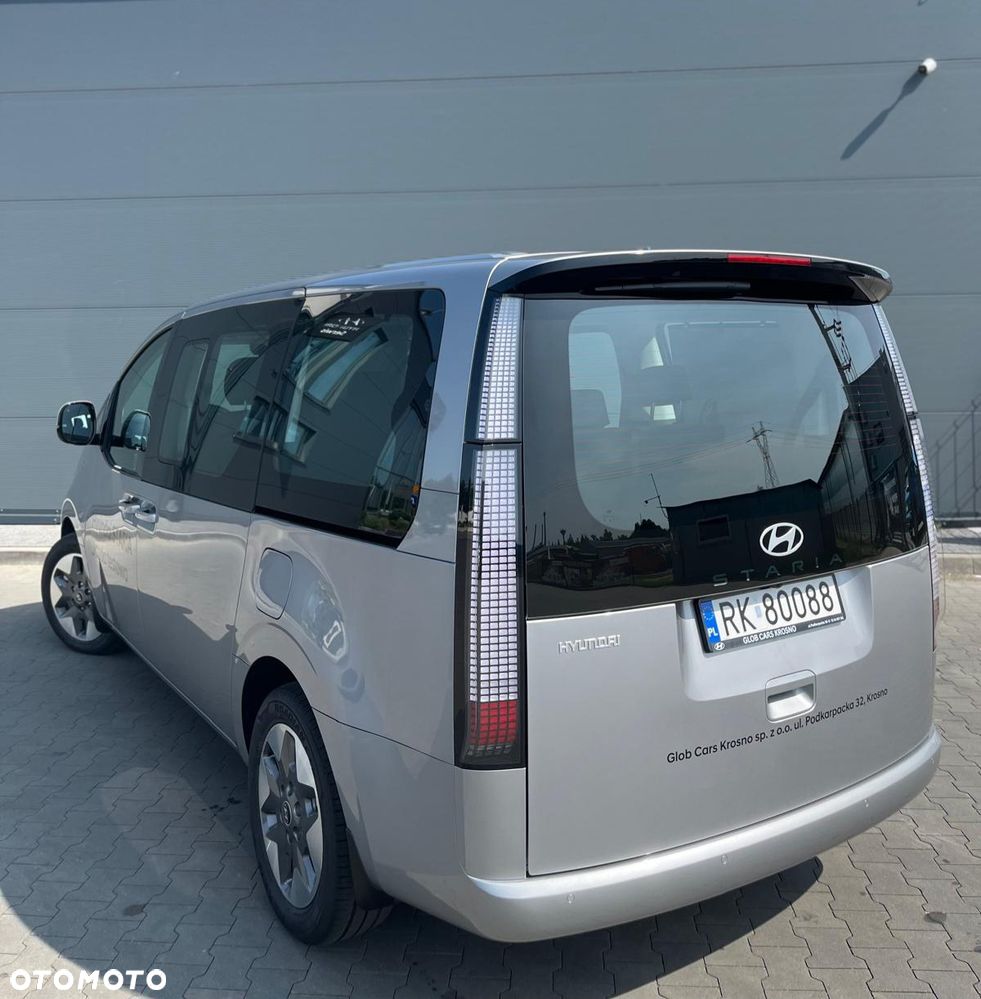 Hyundai Staria 1.6 T-GDI HEV Smart VIP - 16