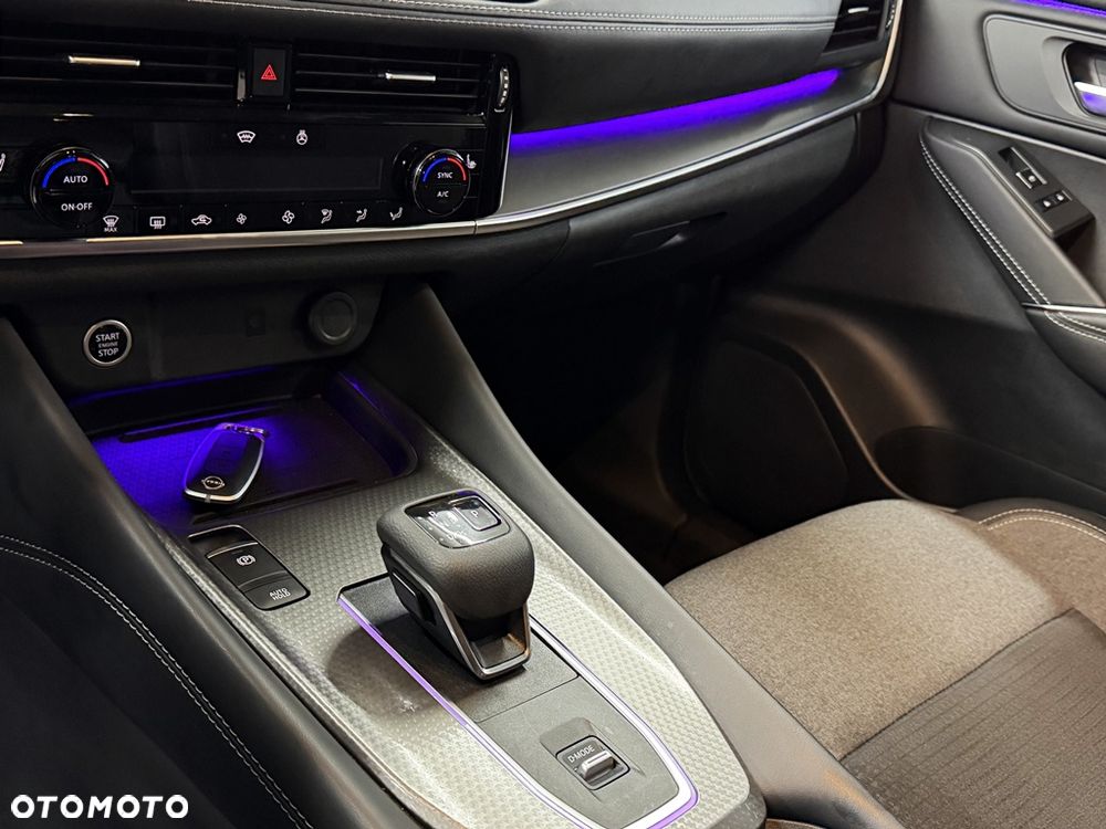 Nissan Qashqai 1.3 DIG-T MHEV Xtronic N-Connecta - 10