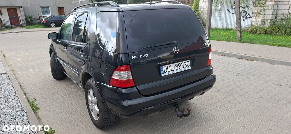 Mercedes-Benz ML - 9