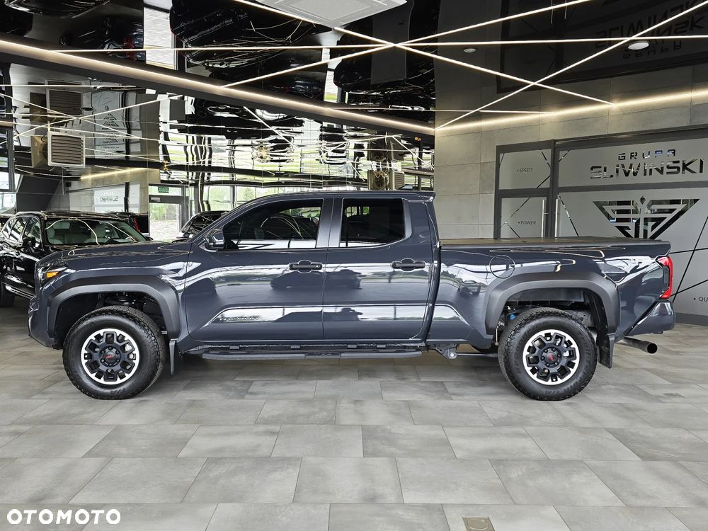 Toyota Tacoma - 5