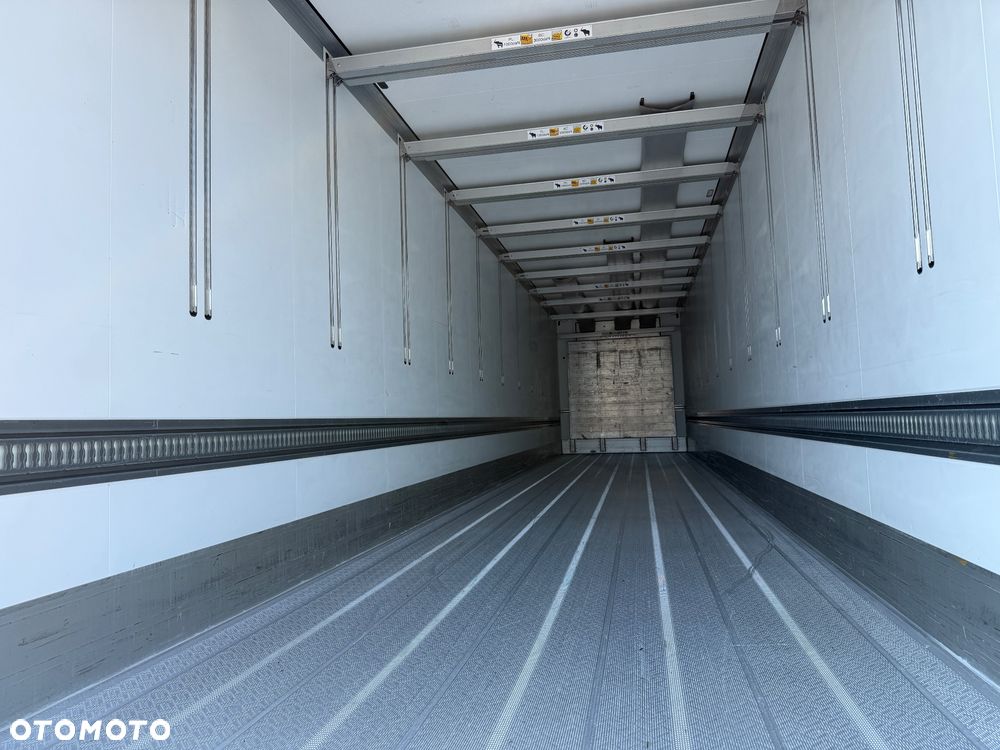 Schmitz Cargobull - 22