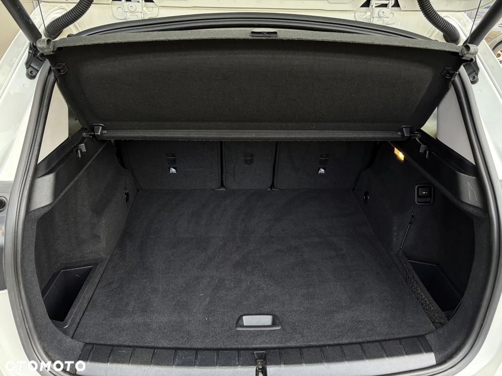 BMW X1 sDrive20d Advantage - 33