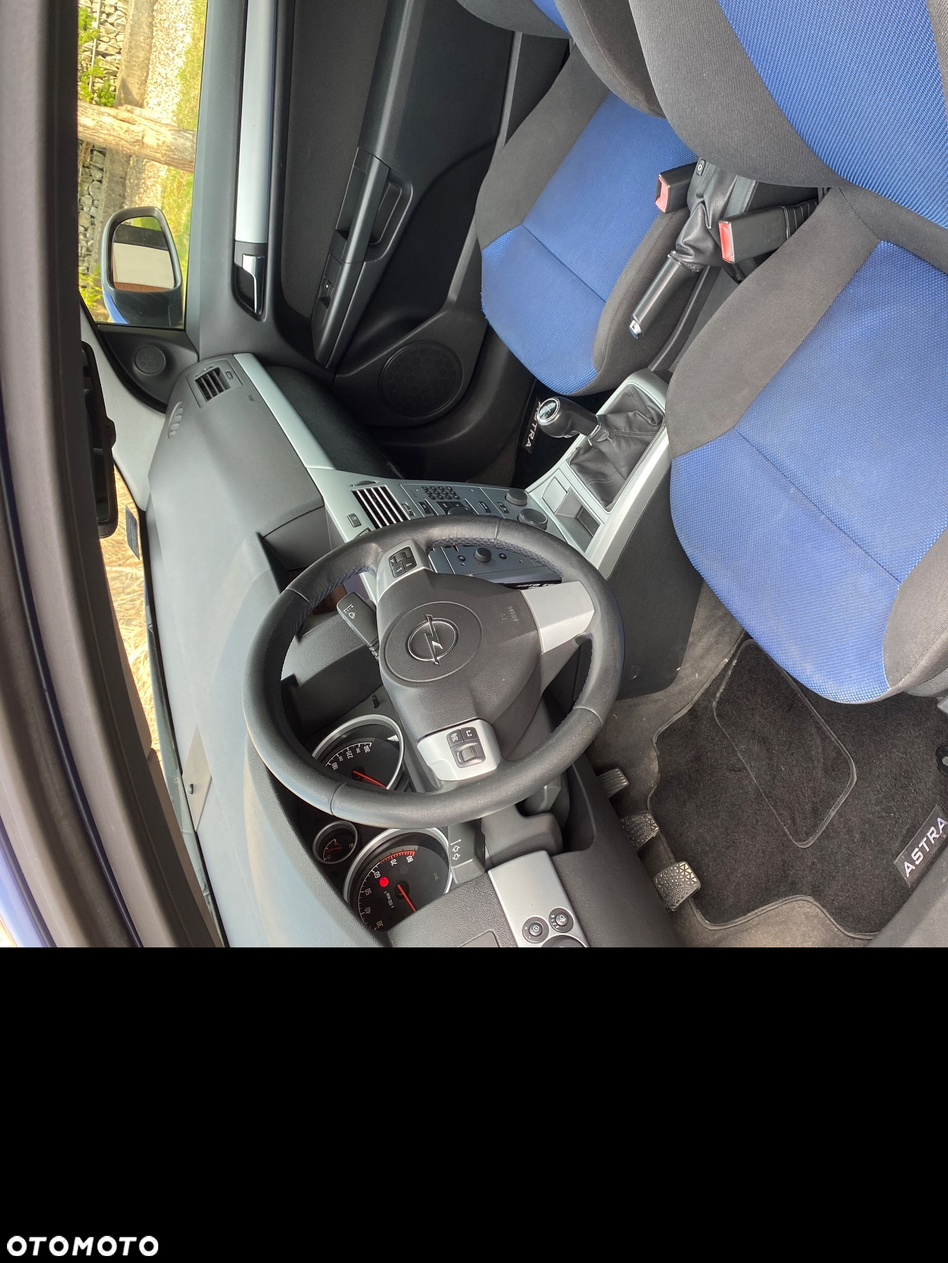 Opel Astra GTC 1.8 - 11