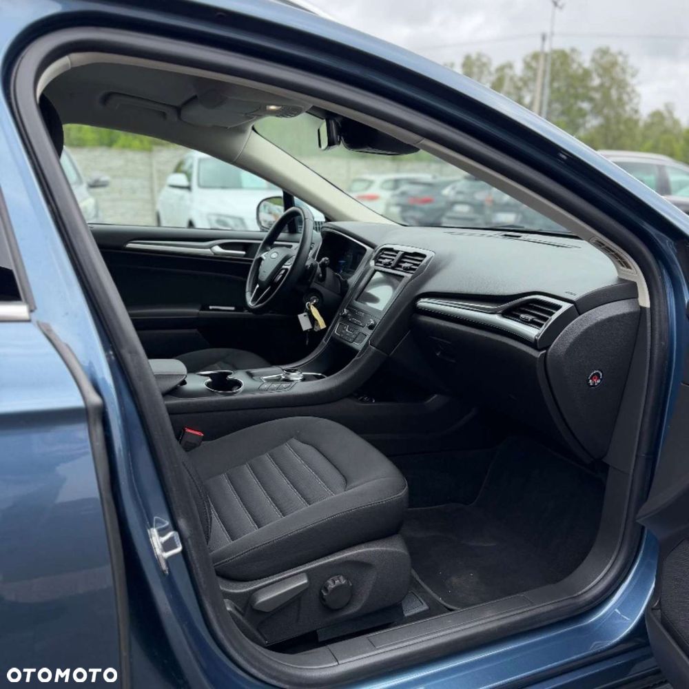 Ford Mondeo - 33