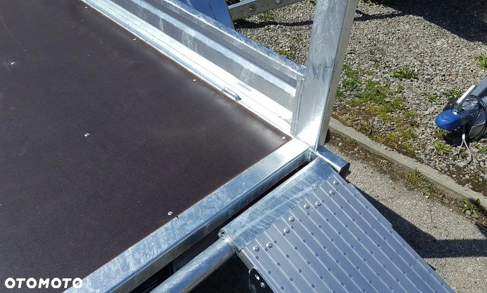 Wiola B2630 budowlana DMC 2700kg - 21