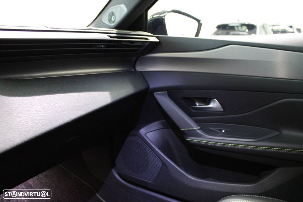 Peugeot 408 1.6 Hybrid GT e-DCS7 - 17