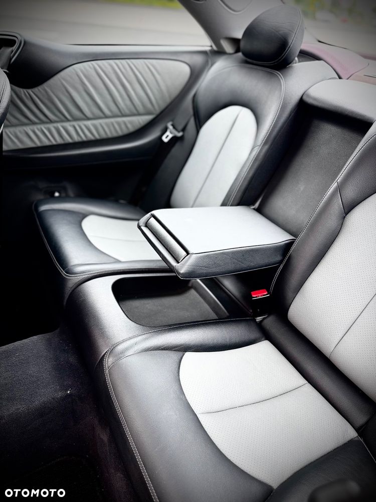 Mercedes-Benz CLK 240 Avantgarde - 13