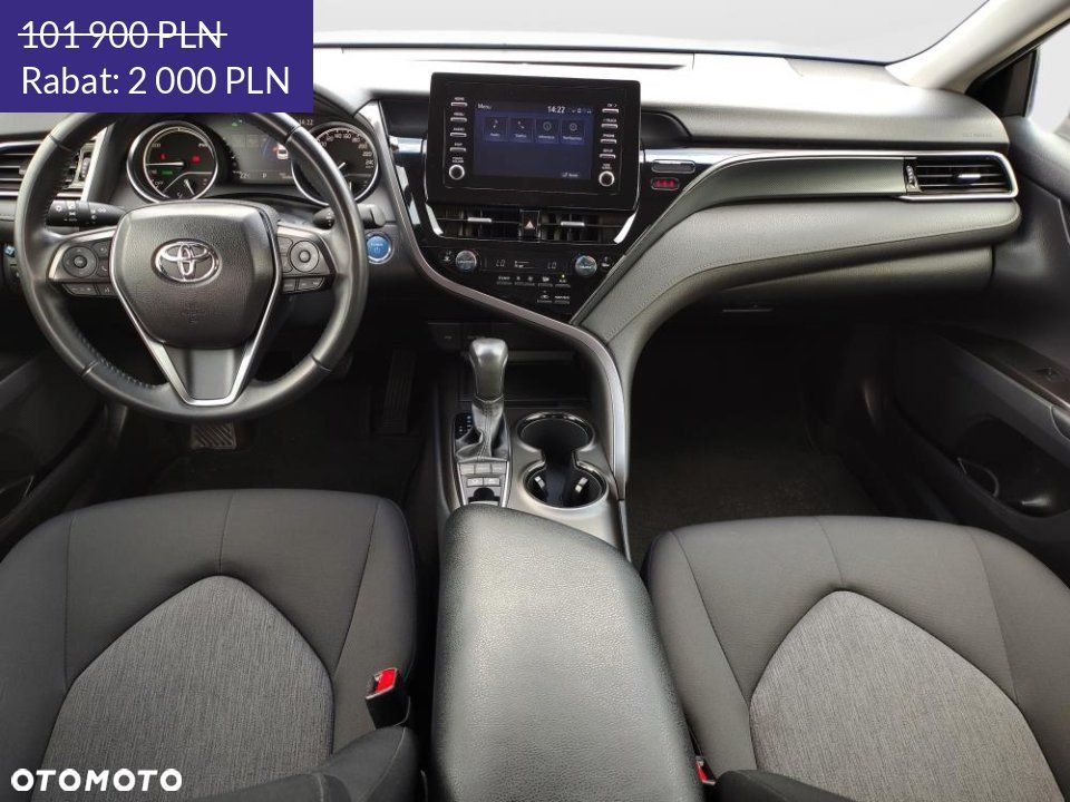 Toyota Camry - 22