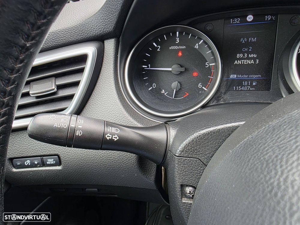 Nissan Qashqai 1.5 dCi N-Connecta J18 - 22