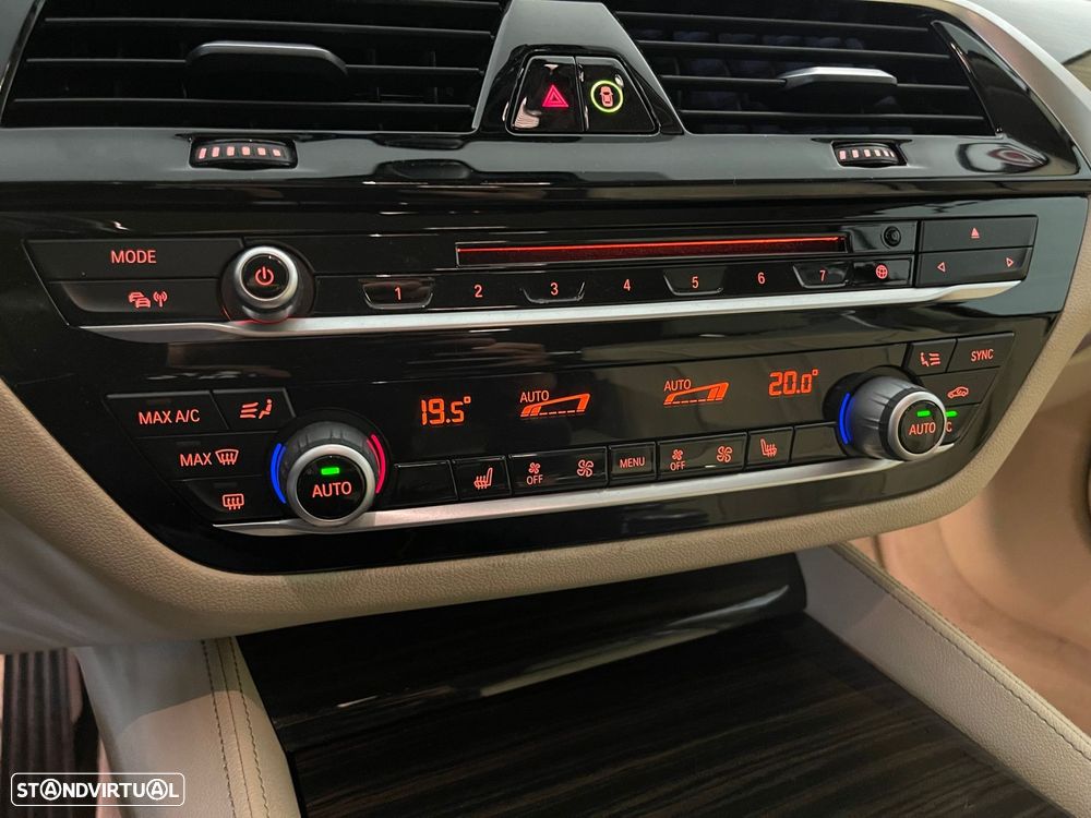 BMW 520 d Line Luxury Auto - 30