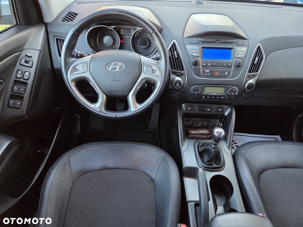 Hyundai ix35 1.6 2WD Fifa World Cup Edition - 15