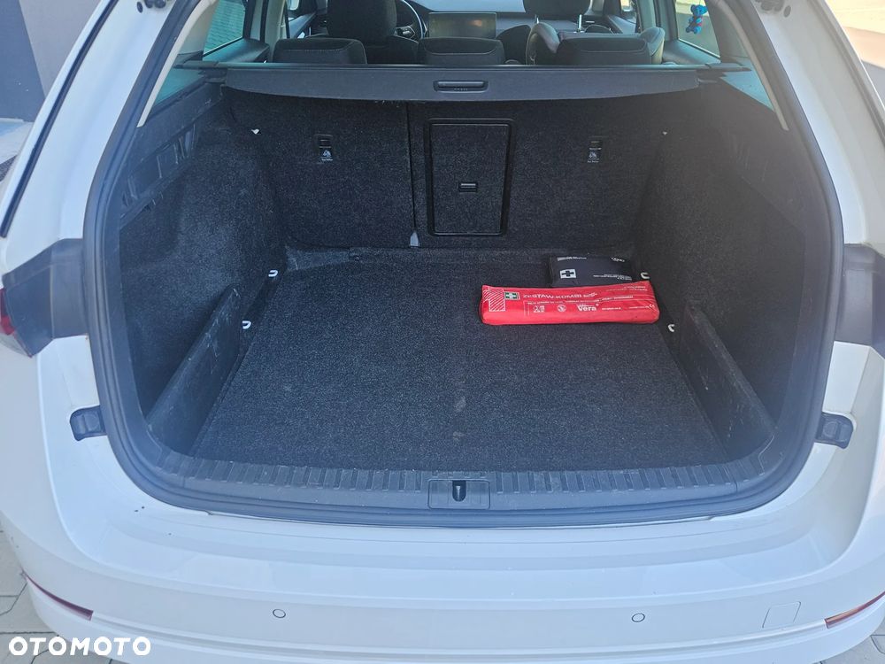 Skoda Octavia 2.0 TDI Sportline DSG - 9
