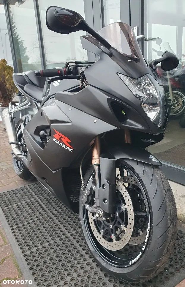 Suzuki GSX-R - 16