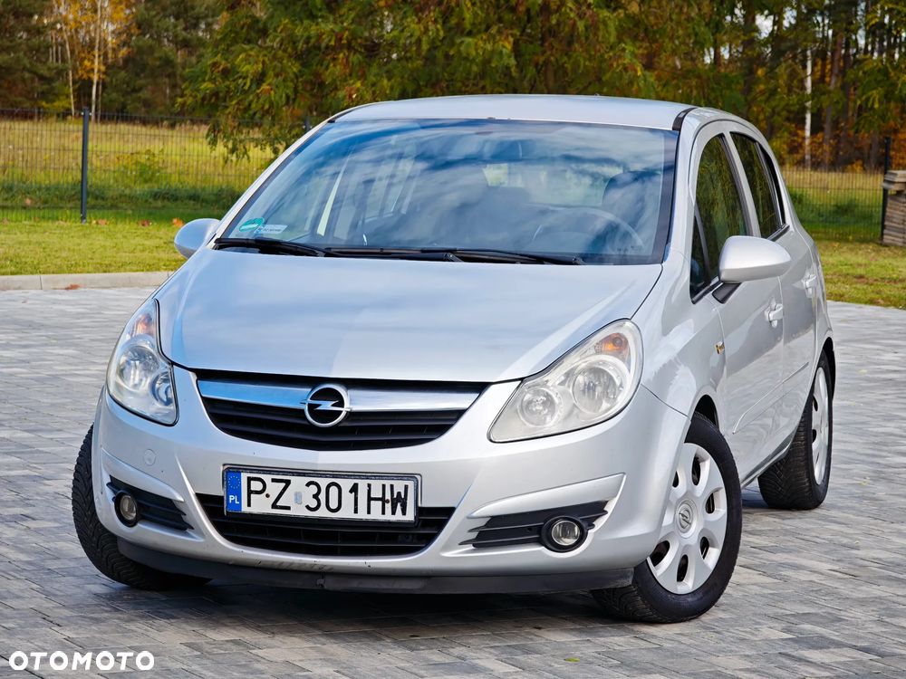 Opel Corsa 1.4 16V Cosmo - 9